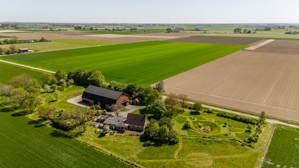 Uniek landelijk wonen met fenomenale schuur